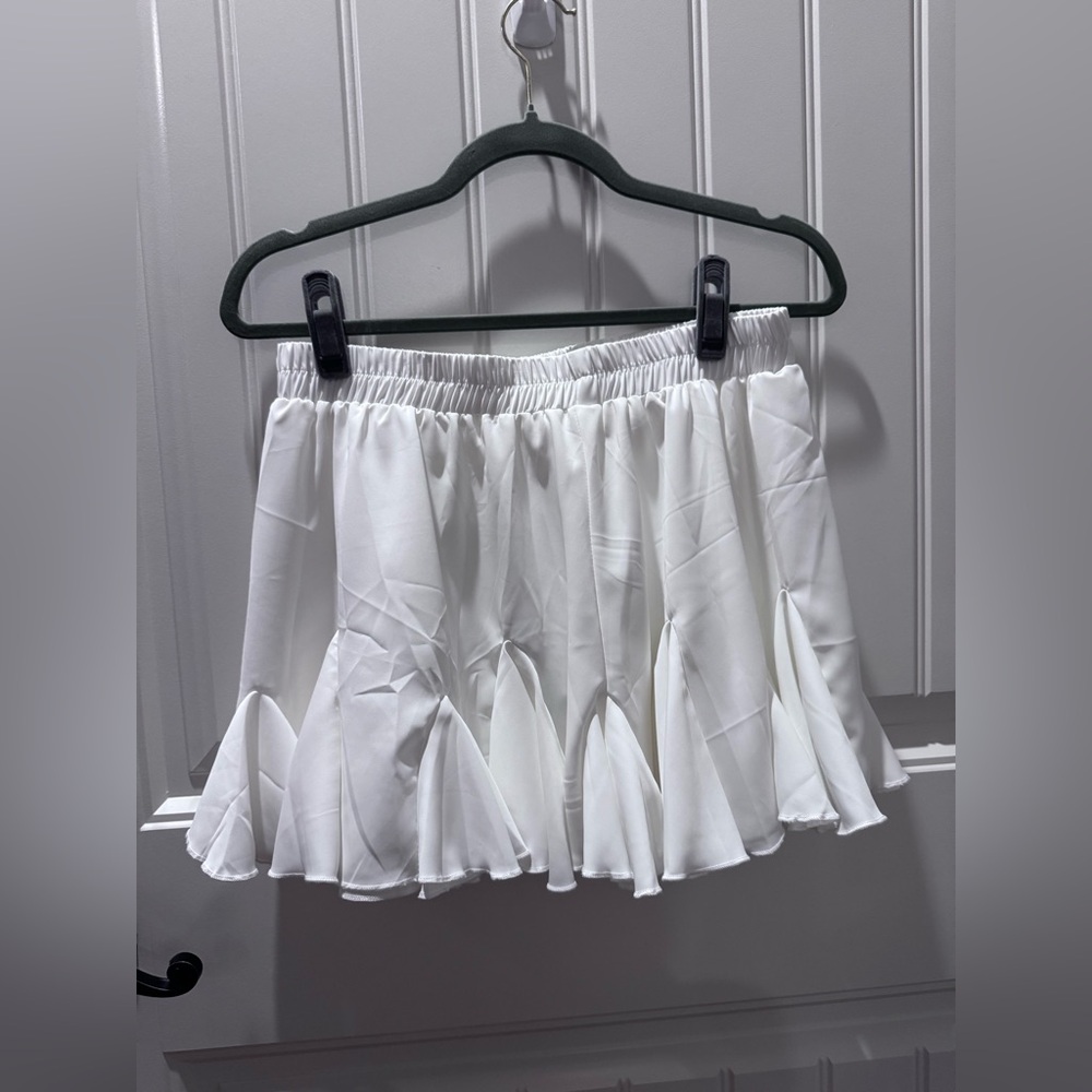 White Ruffled Mini Skirt large - Picture 5 of 7